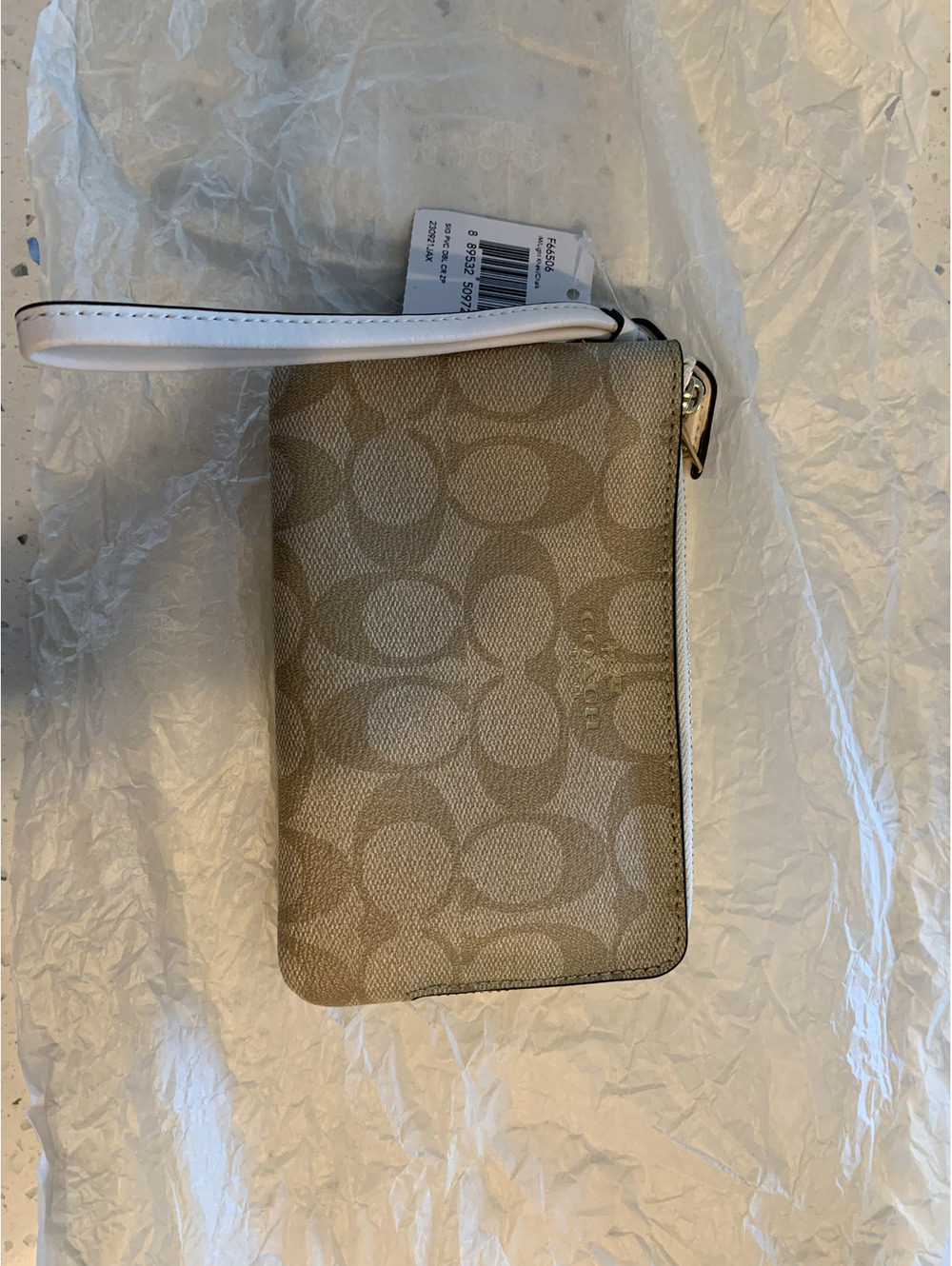 Coach Wristlet Iconic Signature Pattern - Picture 2 of 5